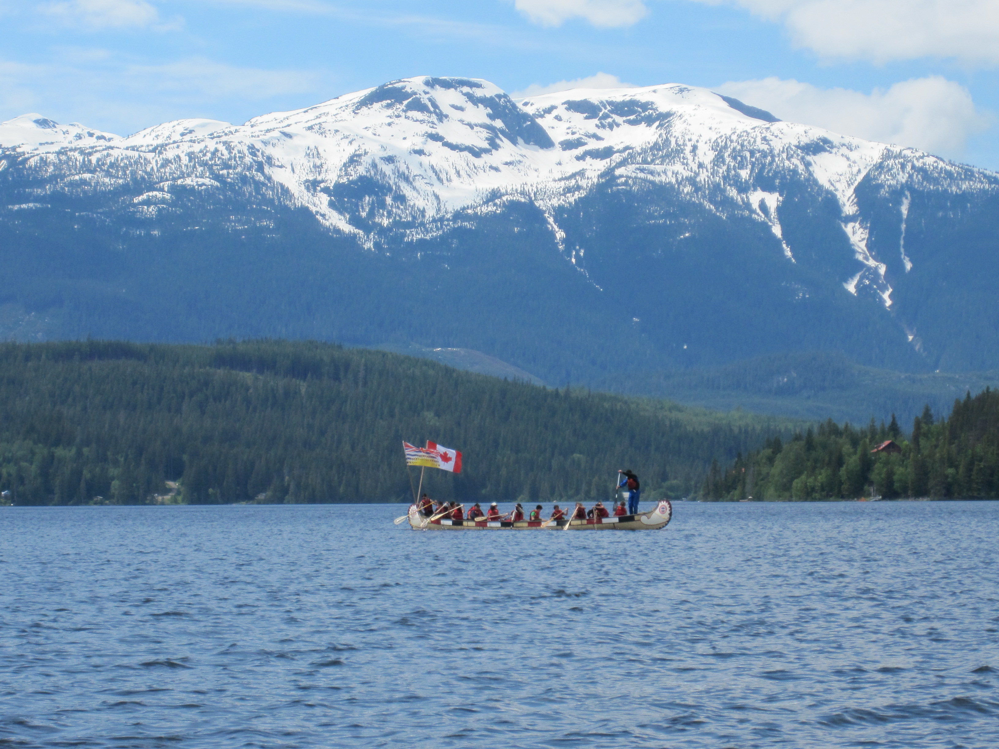 Canoe Adventure in British Columbia Sail team SIX Club